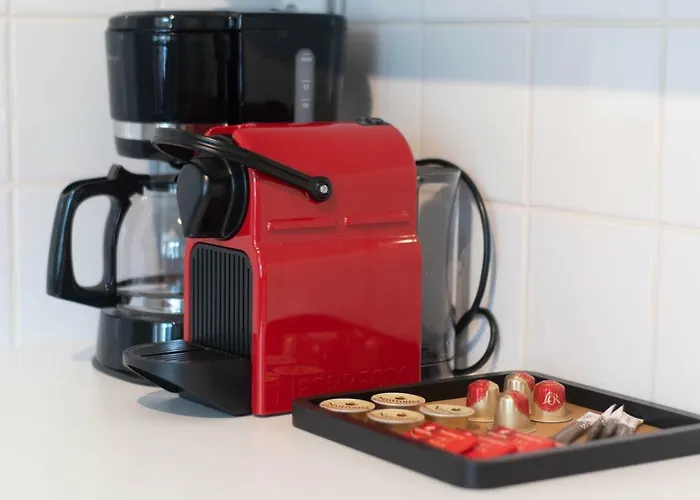 Apartment Between Waves