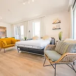 Between Waves Appartement *